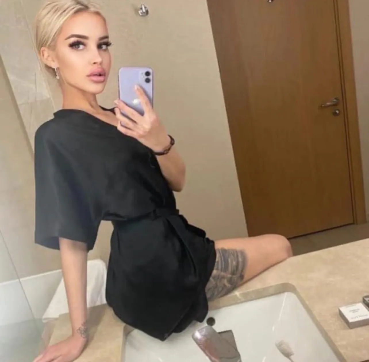 Thumbnail 0