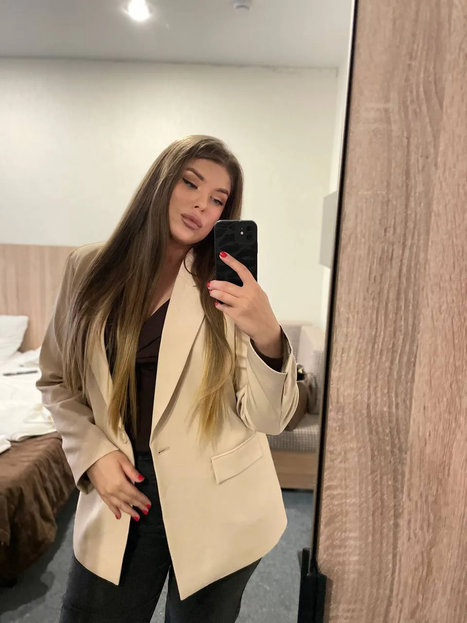 Thumbnail 0